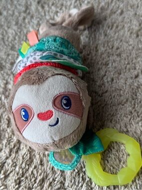 Infantino Plush Sloth Pull-Down Musical Baby Toy Teether Sensory Crinkle Rings